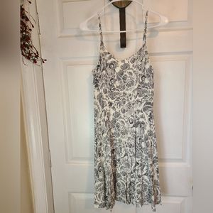 Woman's Spaghetti Strap Sun Dress,  Size: Medium Color: Black & White